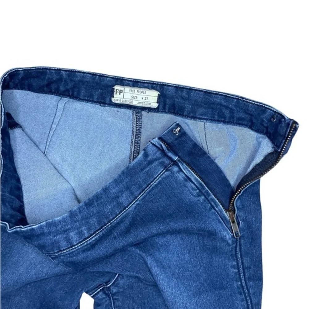 Free People Women’s 70’s Style Jeans With Slits At Bottom Size 27 61855-16515125